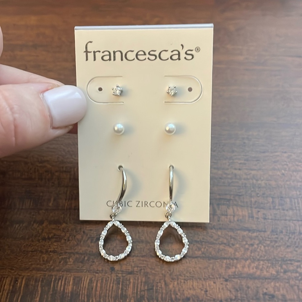 Earring set NWT